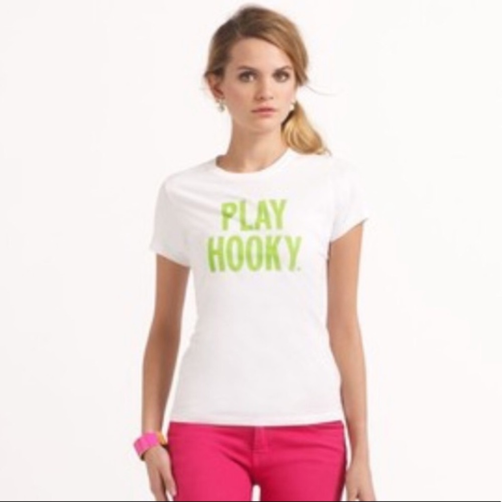 Kate spade play hooky t-shirt size small. Made in the usa. Perfect condition.